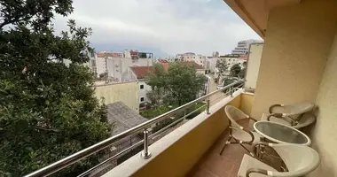 Apartamento 2 habitaciones en Budva, Montenegro