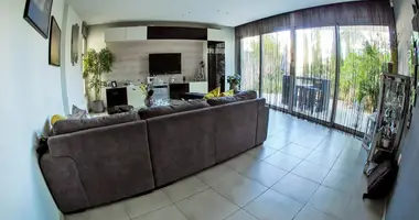 2 bedroom apartment in Larnaca, Cyprus