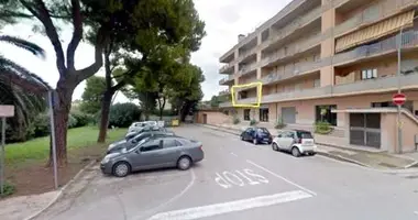Mieszkanie 4 pokoi w Terni, Włochy
