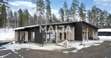 Dom 4 pokoi w Kontiolahti, Finlandia