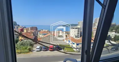 Apartamento en Rafailovici, Montenegro