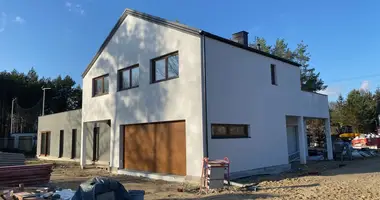 Appartement 3 chambres dans Marki, Pologne