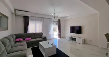 2 bedroom apartment with parking, with Furnitured, with Air conditioner in Petrovac, Montenegro