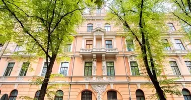 Apartamento 5 habitaciones en Riga, Letonia