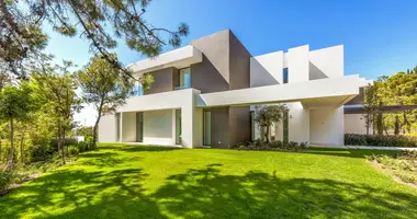 Villa  mit Möbliert, neues Gebäude, mit Klimaanlage in Val de Guadalmina, Spanien