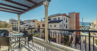 Apartamento 4 habitaciones en Montenegro