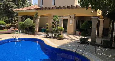 Maison 4 chambres dans Germasogeia, Chypre