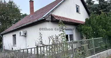 3 room house in Tapioszolos, Hungary