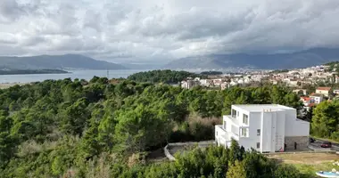 Apartamento 2 habitaciones en Tivat, Montenegro