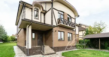 Casa 8 habitaciones en poselenie Sosenskoe, Rusia