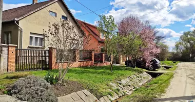 Casa 5 habitaciones en orbottyan, Hungría
