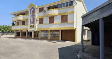 Pomieszczenie biurowe 600 m² w Bar, Czarnogóra