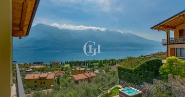 Villa 12 bedrooms in Limone sul Garda, Italy