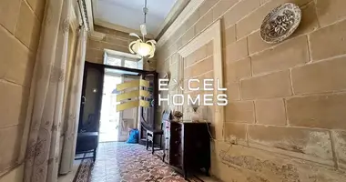 Townhouse 4 bedrooms in Zabbar, Malta