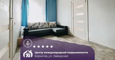 Apartamento 3 habitaciones en Borisov, Bielorrusia