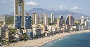 Mieszkanie 4 pokoi w Benidorm, Hiszpania