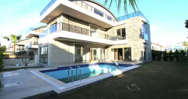 Villa 7 Zimmer mit Balkon, mit Klimaanlage, mit Parken in Belek, Türkei