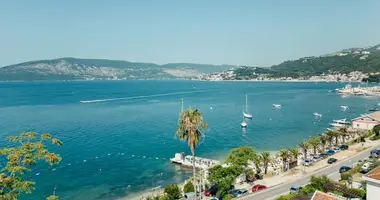 Hotel for sale on the 1st line of the sea w Herceg Novi, Czarnogóra