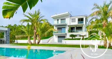 Villa 4 bedrooms in Nea Skioni, Greece