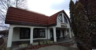 Commercial property 85 m² in Dunaujvaros, Hungary