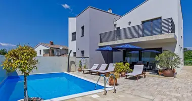 Villa 3 bedrooms in Porec, Croatia