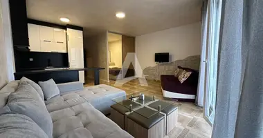 Apartamento 1 habitacion con Garaje en Becici, Montenegro