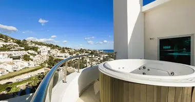 Penthouse  mit Balkon, mit Aufzug, mit Meerblick in Fuengirola, Spanien