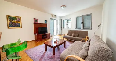 Apartamento 1 habitacion con aparcamiento público en Budva, Montenegro