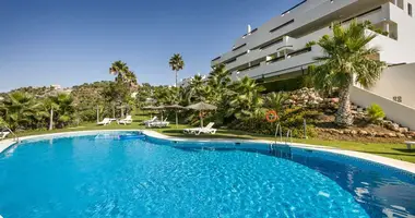 3 bedroom apartment in Benahavis, Spain