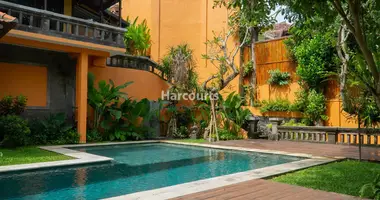 Villa 4 bedrooms in Denpasar, Indonesia