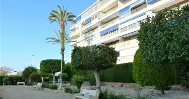 Mieszkanie 4 pokoi w Torrevieja, Hiszpania