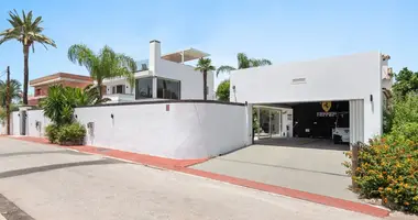 Haus 5 Schlafzimmer in San Pedro Alcantara, Spanien