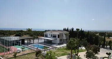 Дом 5 спален в Куклия, Кипр