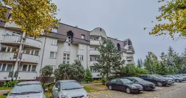 Квартира 4 комнаты в Пястув, Польша
