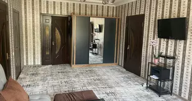 Дом 7 комнат с мебелью, с кондиционером, с гаражом в Мирзо-Улугбекский район, Узбекистан