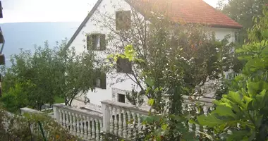 Casa 4 habitaciones en Herceg Novi, Montenegro