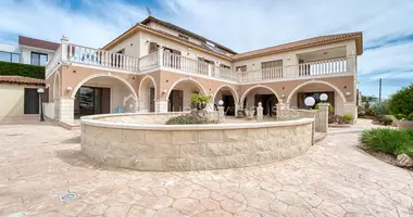 Maison 4 chambres dans Demos Agiou Athanasiou, Chypre