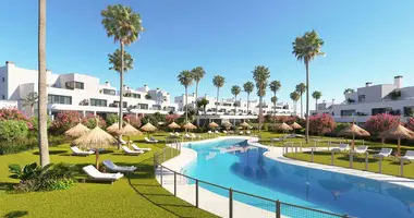 2 bedroom apartment in Estepona, Spain