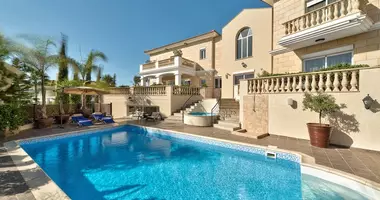 Villa 1 room with Sea view, with Swimming pool, with First Coastline in koinoteta agiou tychona, Cyprus