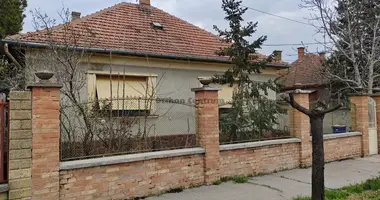 3 room house in Cegled, Hungary