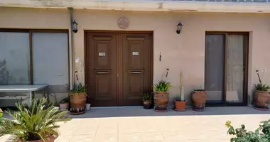 Dom 3 pokoi w Agios Therapon, Cyprus