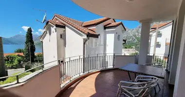 Apartamento 3 habitaciones en Dobrota, Montenegro