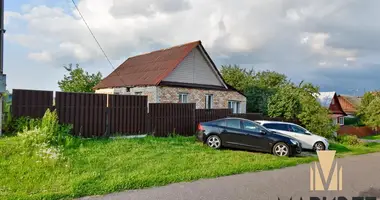 Casa en Ratamka, Belarús
