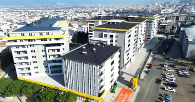Wohnung 4 zimmer in Yildirim, Türkei