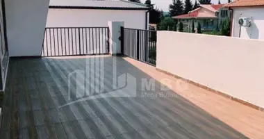 Villa 4 bedrooms with Central heating, with Asphalted road, with Yes in Tbilisi, Georgia