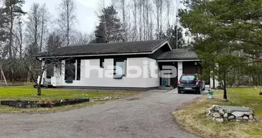 Dom 3 pokoi w Askola, Finlandia