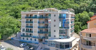 Wohnung 5 zimmer in Przno, Montenegro