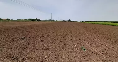 Plot of land in Nea Irakleia, Greece