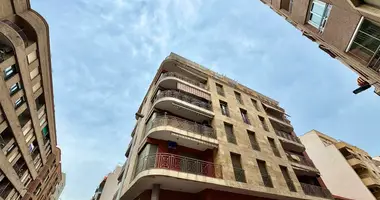 Apartamento 4 habitaciones en Torrevieja, España