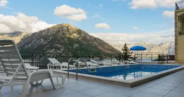 Villa 6 bedrooms with By the sea in durici, Montenegro